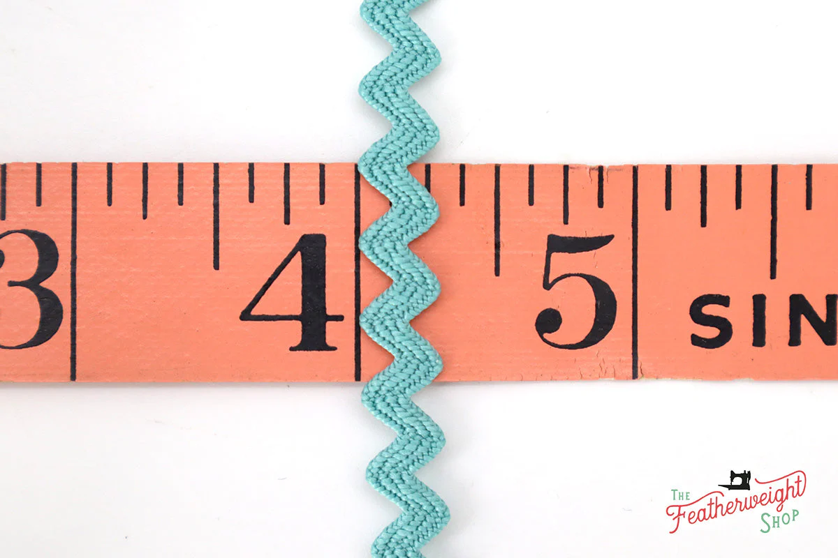 1/4" Inch COTTAGE VINTAGE TRIM RIC RAC by Lori Holt (by the yard) - Image 2