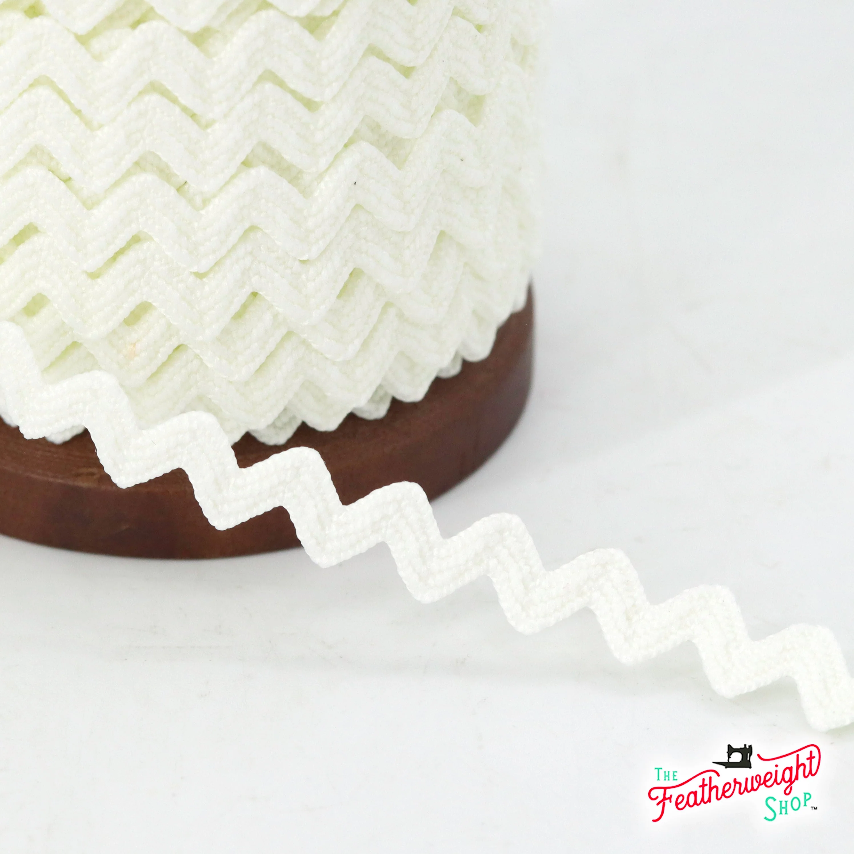 1/4" Inch CLOUD VINTAGE TRIM RIC RAC by Lori Holt (by the yard)