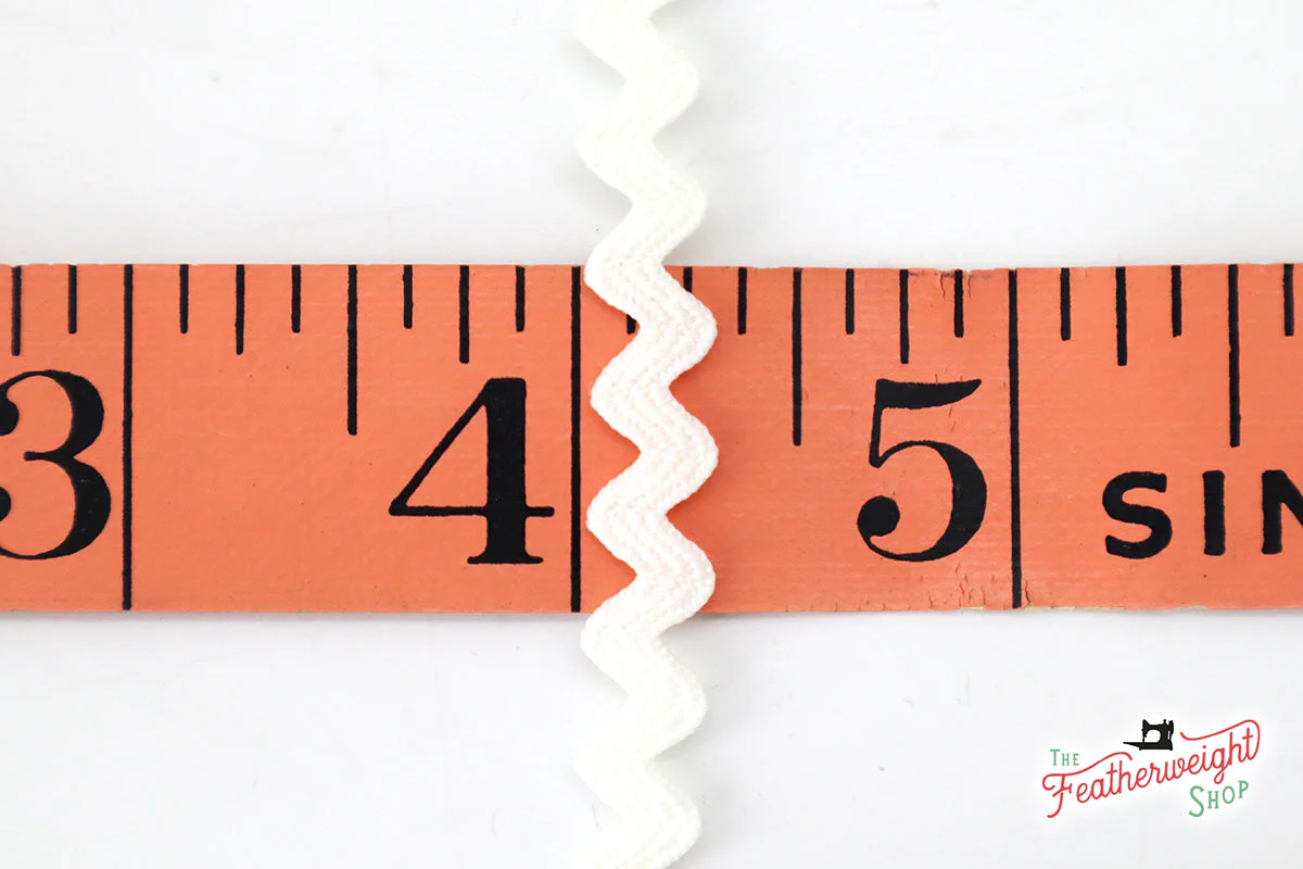 1/4" Inch CLOUD VINTAGE TRIM RIC RAC by Lori Holt (by the yard) - Image 2