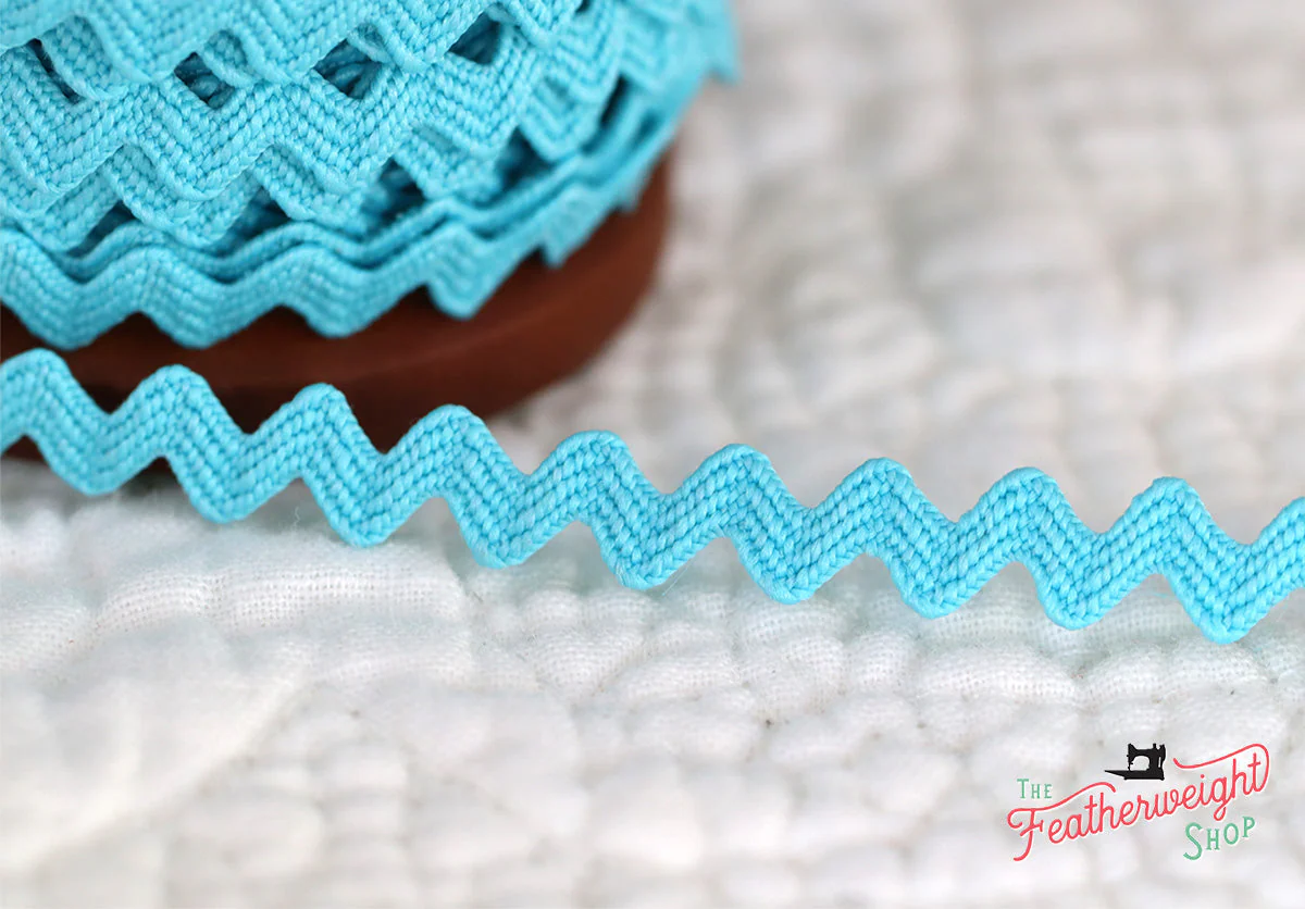 1/4" Inch RILEY AQUA VINTAGE TRIM RIC RAC by Lori Holt (by the yard) - Image 3