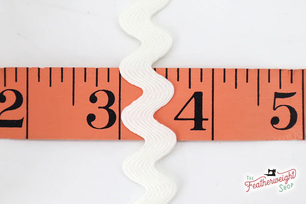 5/8" Inch White CLOUD Vintage Trim Large RIC RAC by Lori Holt (sold by the yard) - Image 2