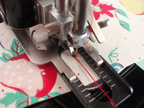 Buttonholer Attachment, Singer (Vintage Original) - LOW SHANK - Image 4