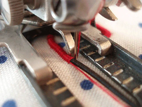 Buttonholer Attachment, Singer (Vintage Original) - LOW SHANK - Image 9