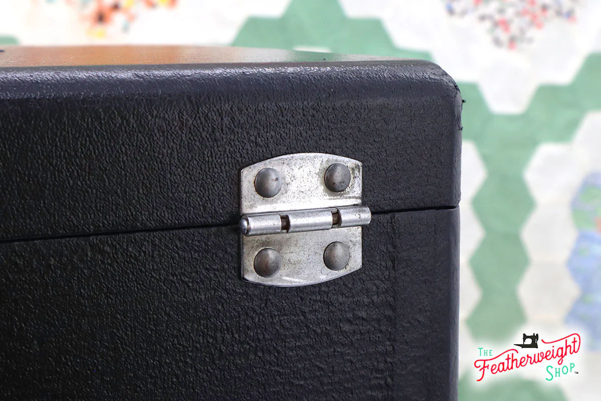 Case Hinge - Simple Top Curve, Singer (Vintage Original) + 4 Screws & Nuts - Image 2