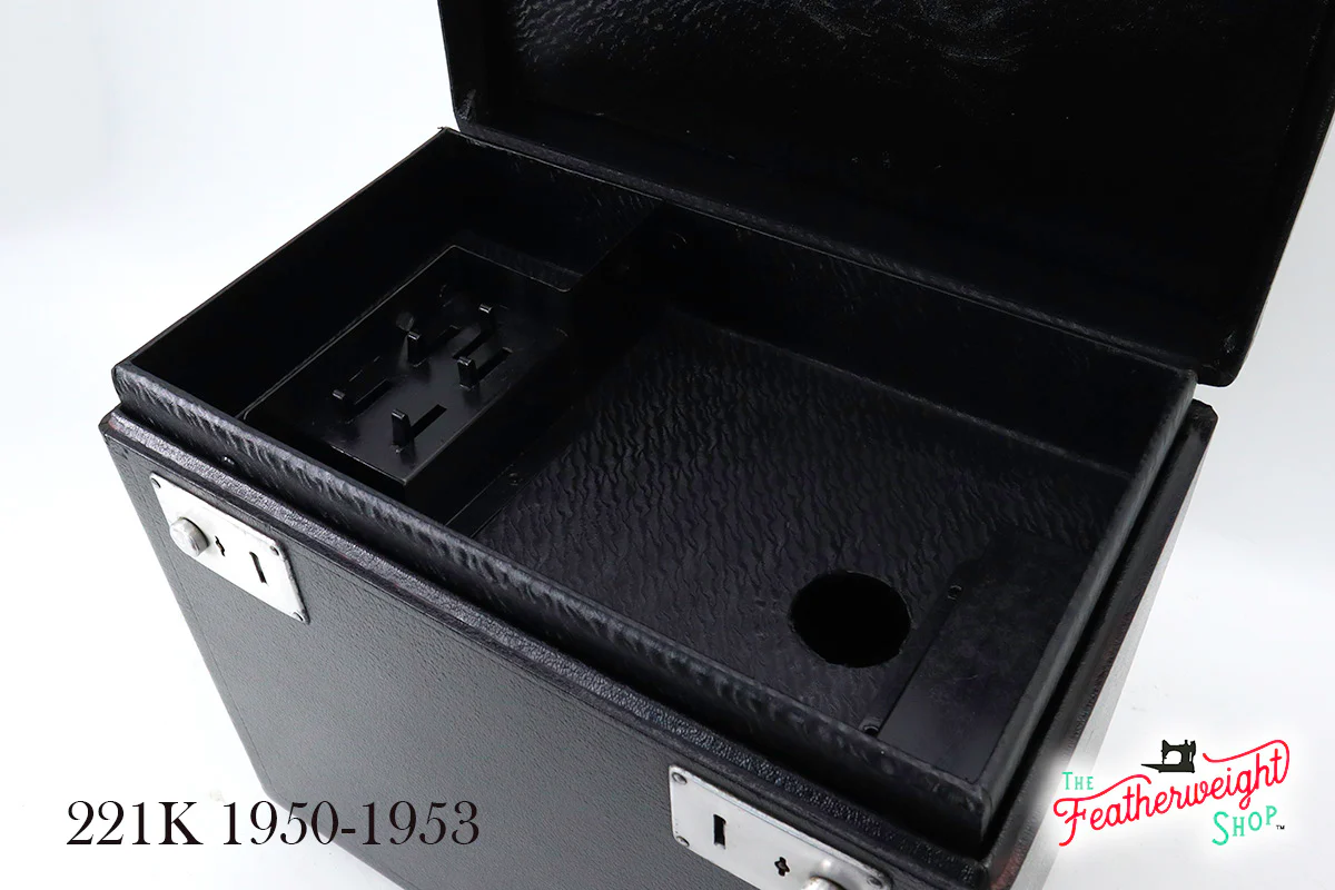 Case, Singer Featherweight (Vintage Original) - Image 15