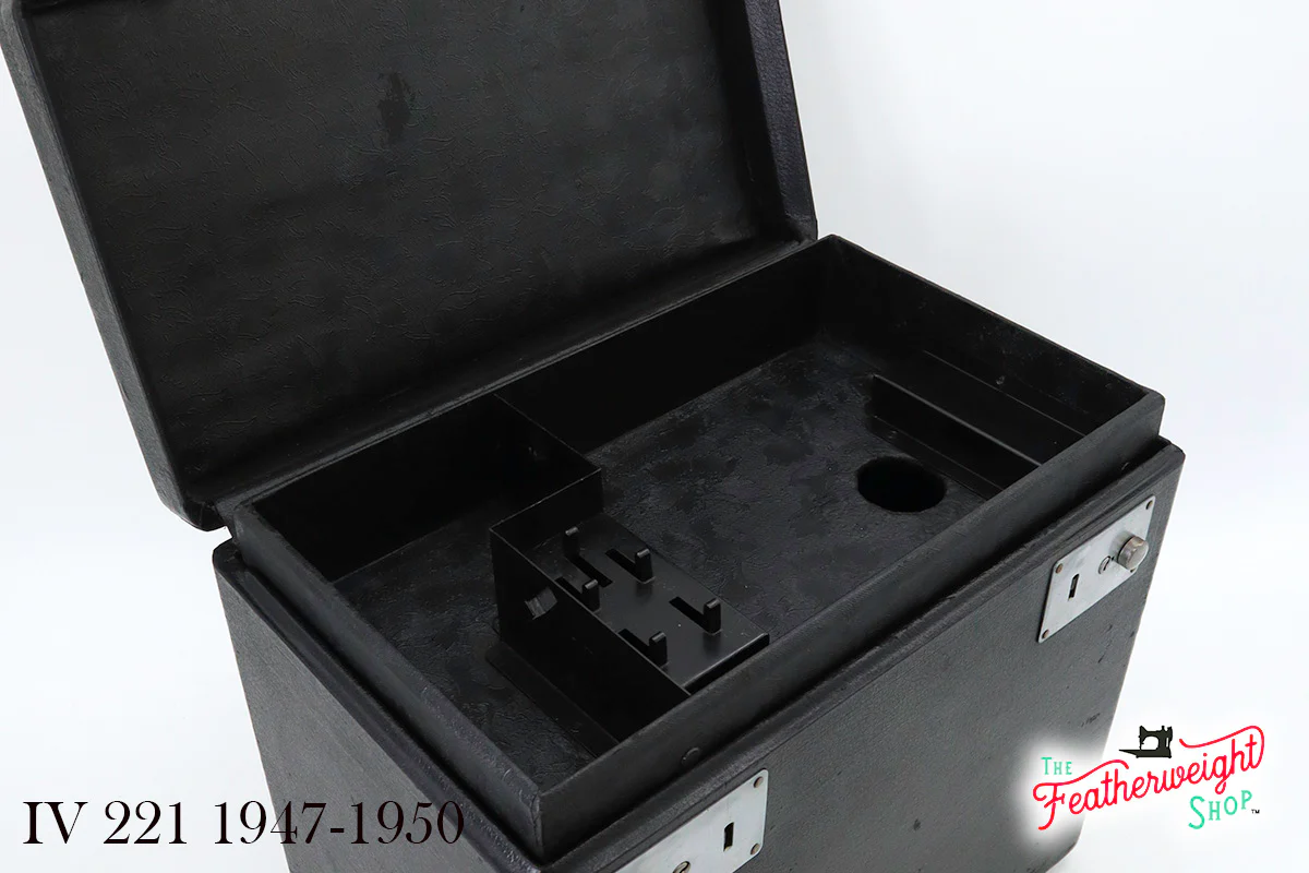 Case, Singer Featherweight (Vintage Original) - Image 5