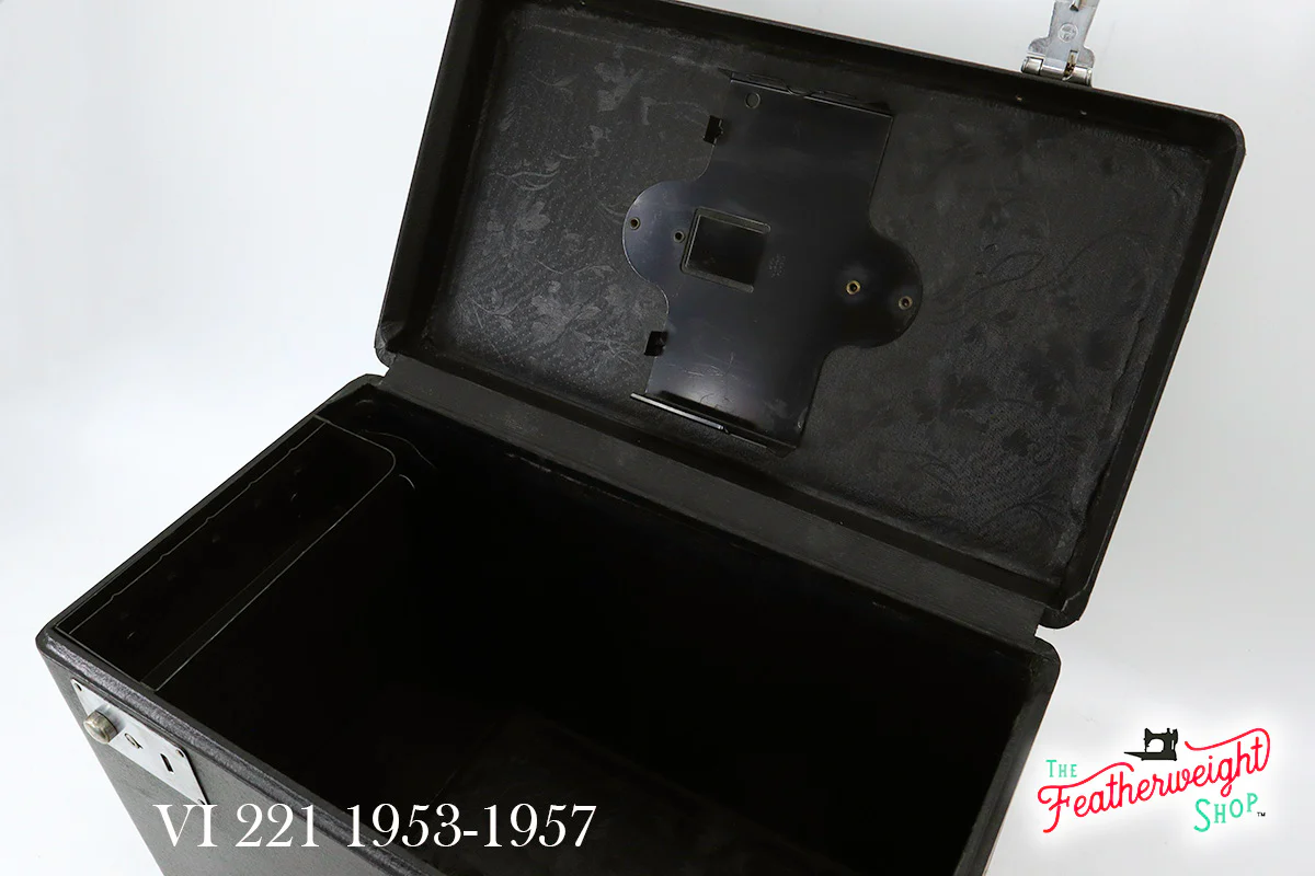 Case, Singer Featherweight (Vintage Original) - Image 8