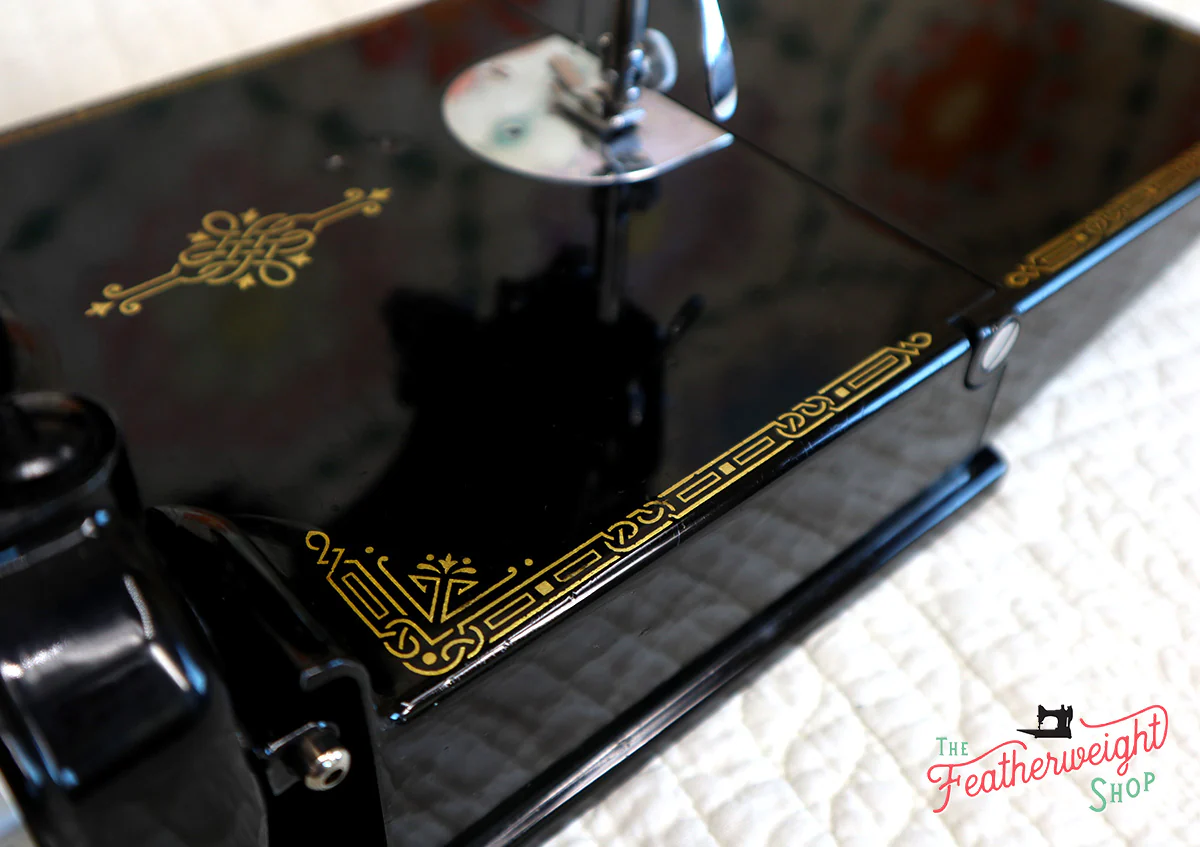 Singer Featherweight 221 Sewing Machine, AE991*** - Image 13