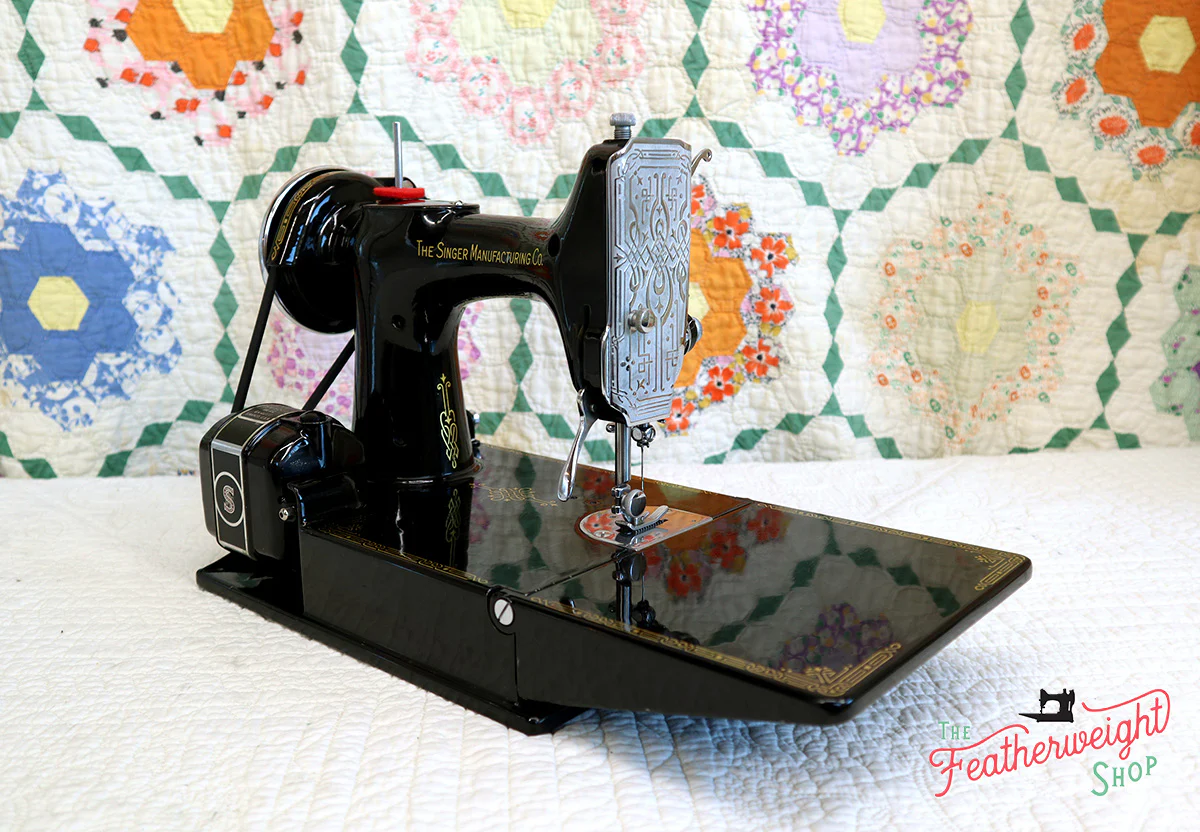 Singer Featherweight 221 Sewing Machine, AE991*** - Image 6