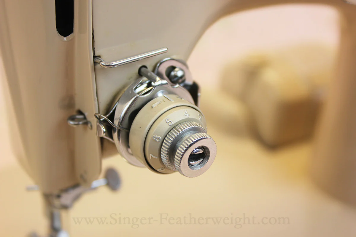 Singer Featherweight 221 Sewing Machine, TAN ES878*** - Image 14