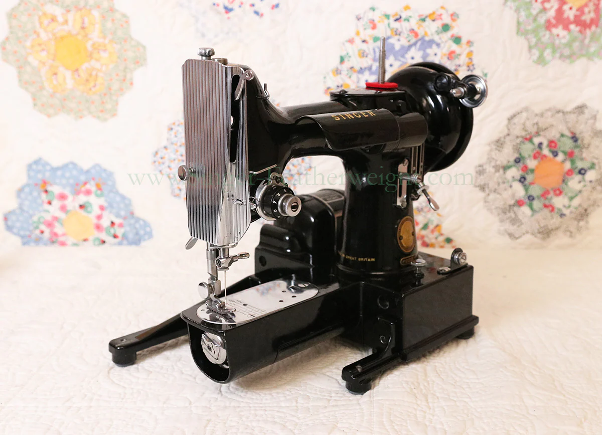 Singer Featherweight 222K Sewing Machine EJ617*** - Image 2