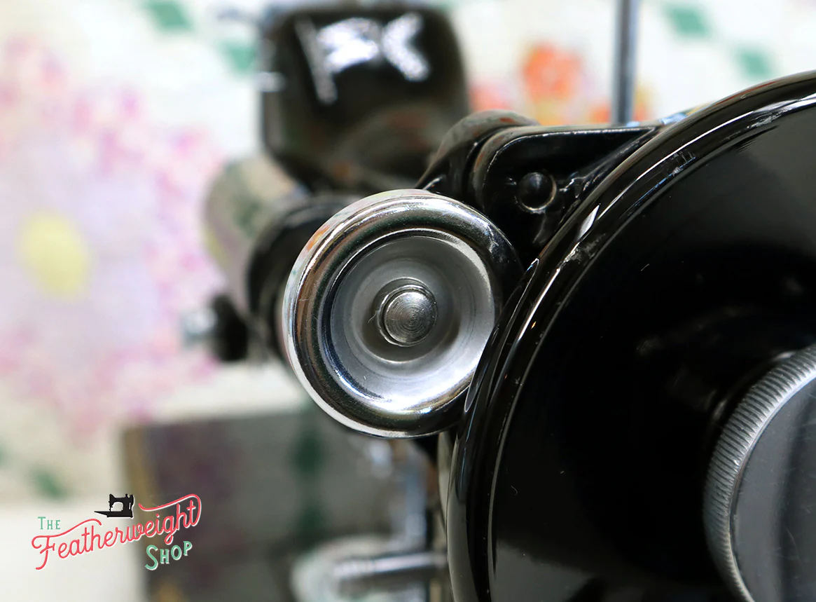 Singer Featherweight 222K Sewing Machine EK62883* - Image 21