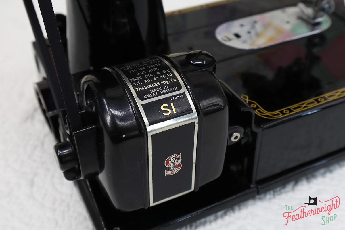 Singer Featherweight 222K Sewing Machine EL184*** - Image 21