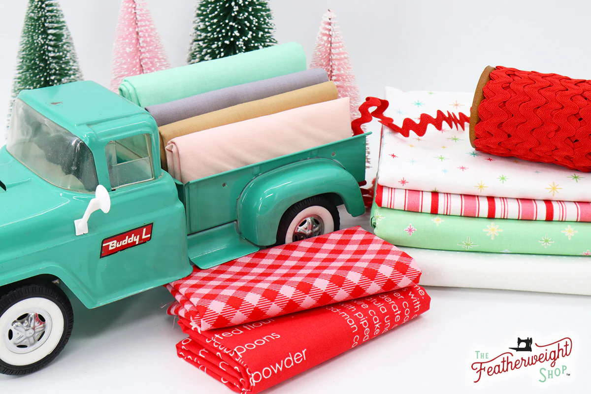 Fabric, Cozy Vintage Christmas BLOCK ACCENT Bundle by Lori Holt
