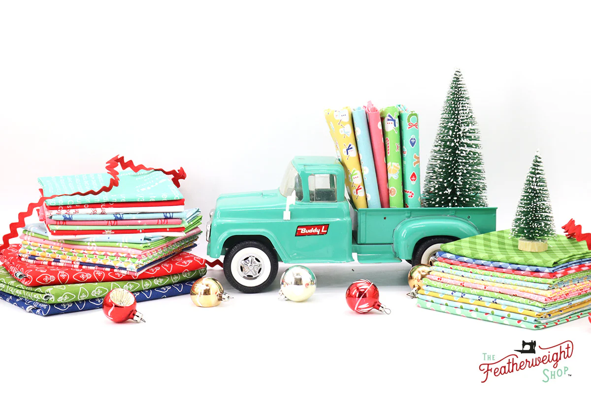 Fabric, Cozy Vintage Christmas FAT QUARTER Bundle + PANELS by Lori Holt - Image 3
