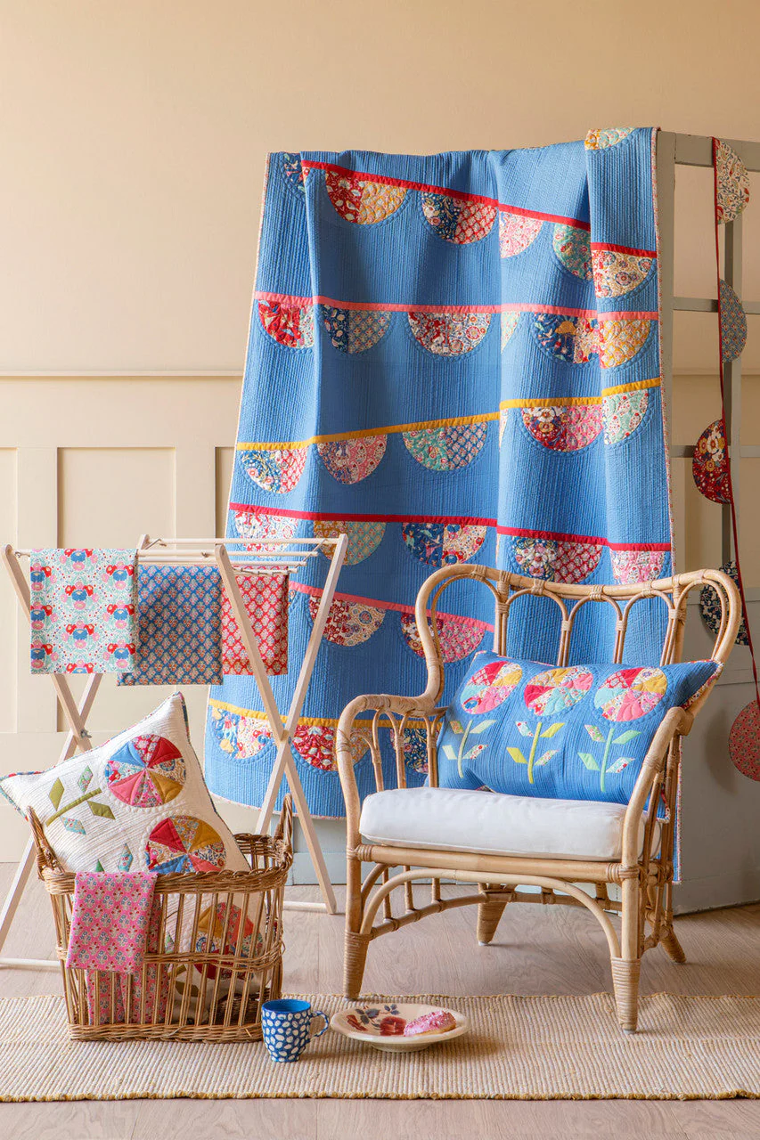Fabric, Jubilee by Tilda - FAT QUARTER BUNDLE (BLUE, 5 Prints) - Image 19