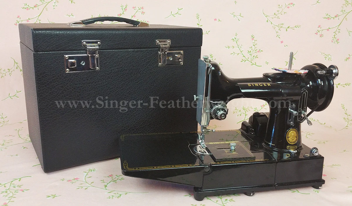 REPLICA Case for the Singer Featherweight 221 or 222K (New) - DISCOUNTED - Image 2