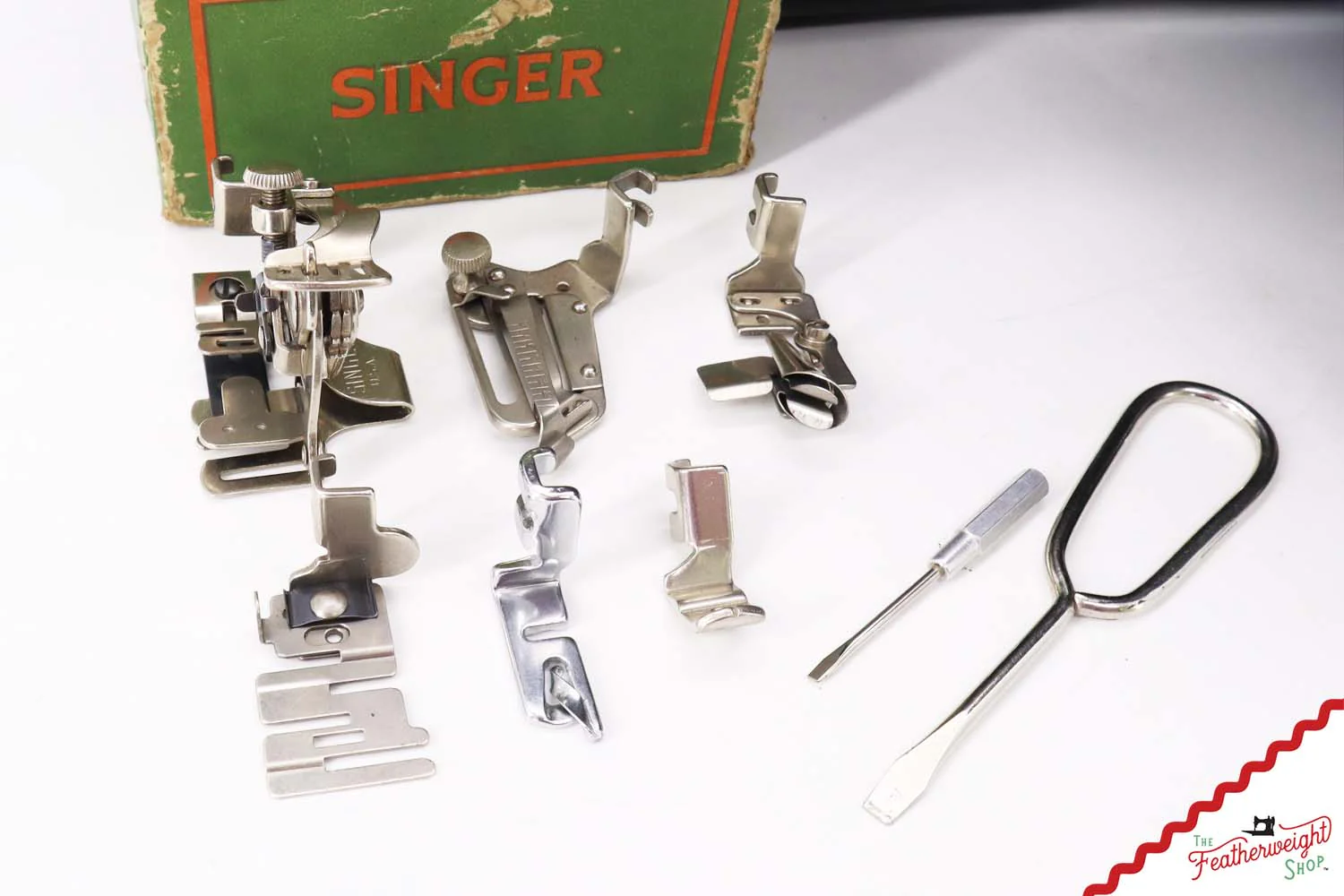 Featherweight 221K Sewing Machine, EE45885* - 1948 - Image 15