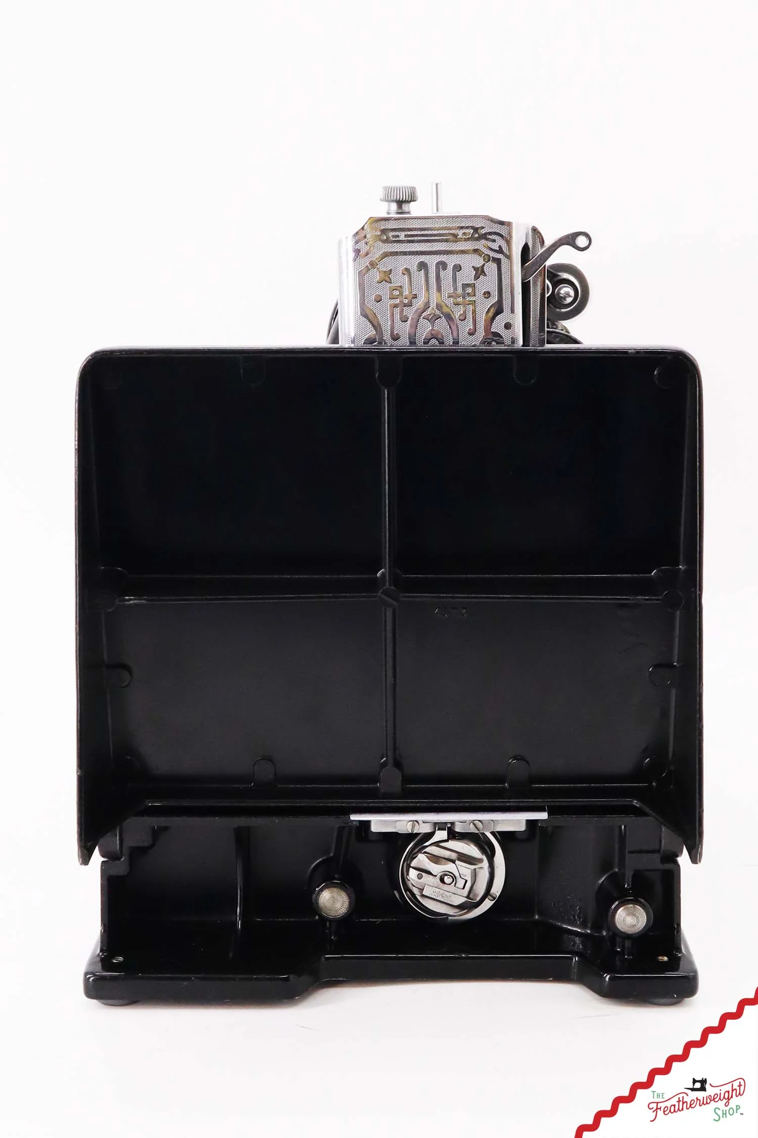 Featherweight 221K Sewing Machine, EE863*** - 1948 - Image 4