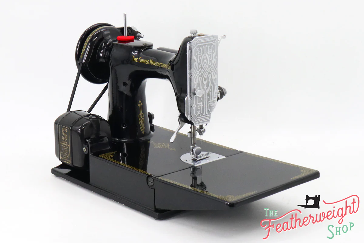 Featherweight 221K Sewing Machine, EF284*** - 1949 - Image 5