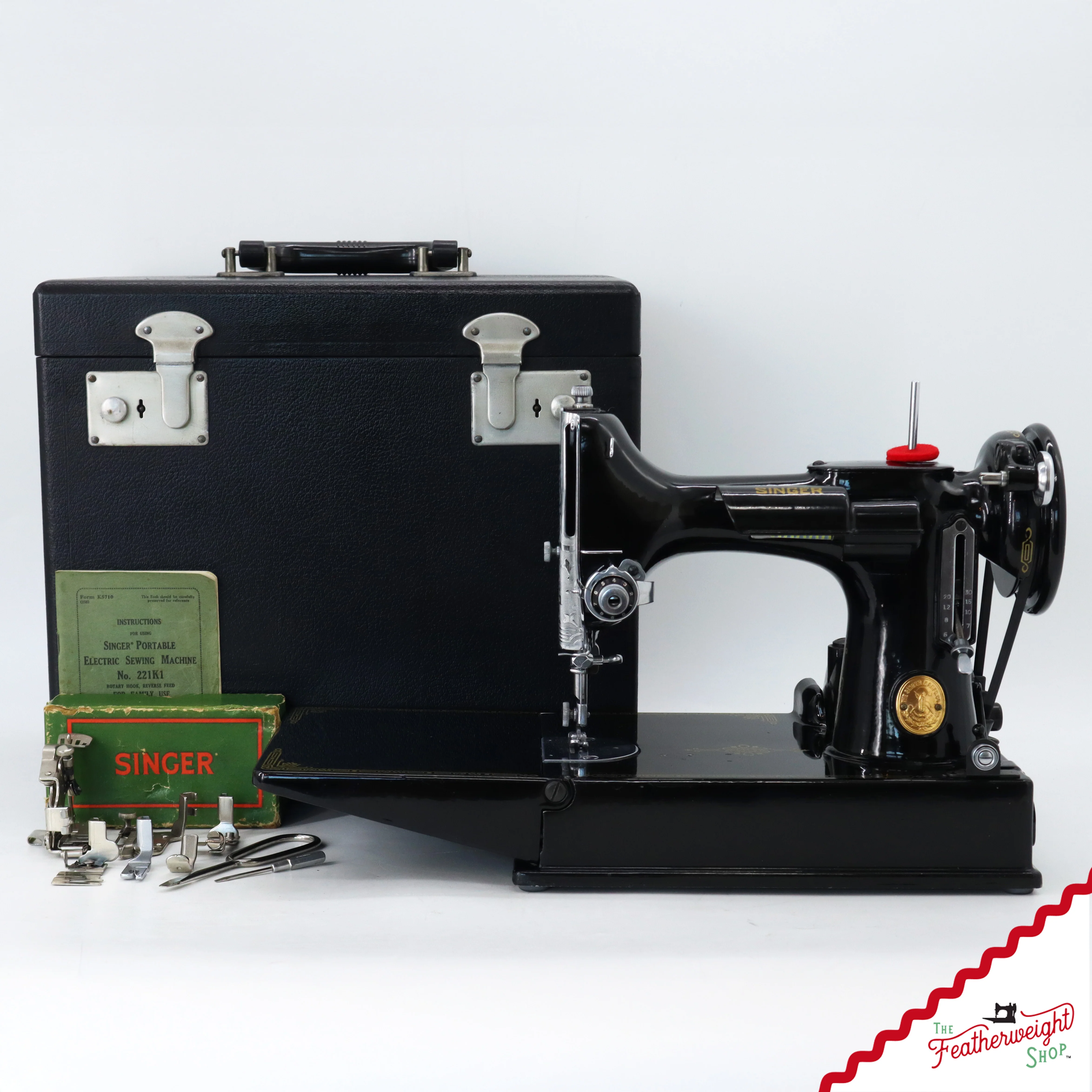 Featherweight 221K Sewing Machine, EF6916** - 1950 - Image 2