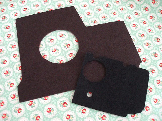 Felt Drip Pad - 222 for Singer Featherweight - Image 2