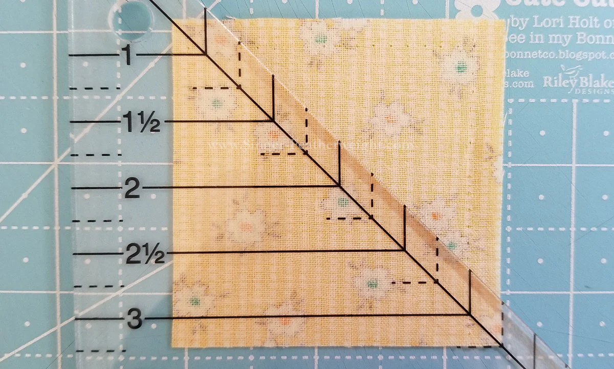Folded Corner Clipper Ruler by Creative Grids - SMALL - Image 6