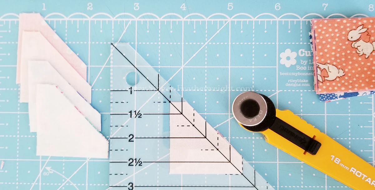 Folded Corner Clipper Ruler by Creative Grids - SMALL - Image 7
