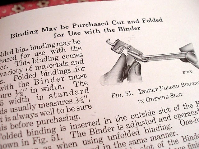 Machine Sewing Book, Singer 1925 (Vintage Original) RARE - Image 4