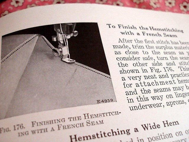 Machine Sewing Book, Singer 1928 (Vintage Original) RARE - Image 5