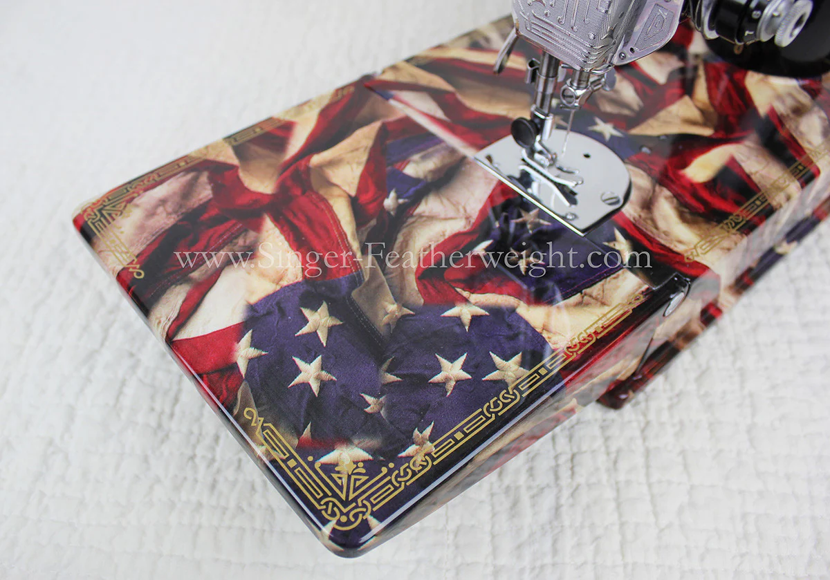 Singer Featherweight 221 Sewing Machine, PATRIOTIC One-Of-A-Kind Specialty - Painted - Image 5