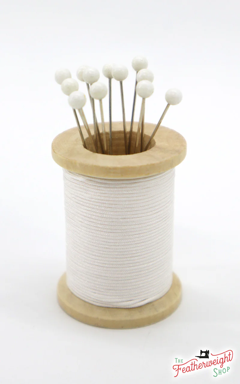 Magnetic Spool Pincushion with Pins - WHITE