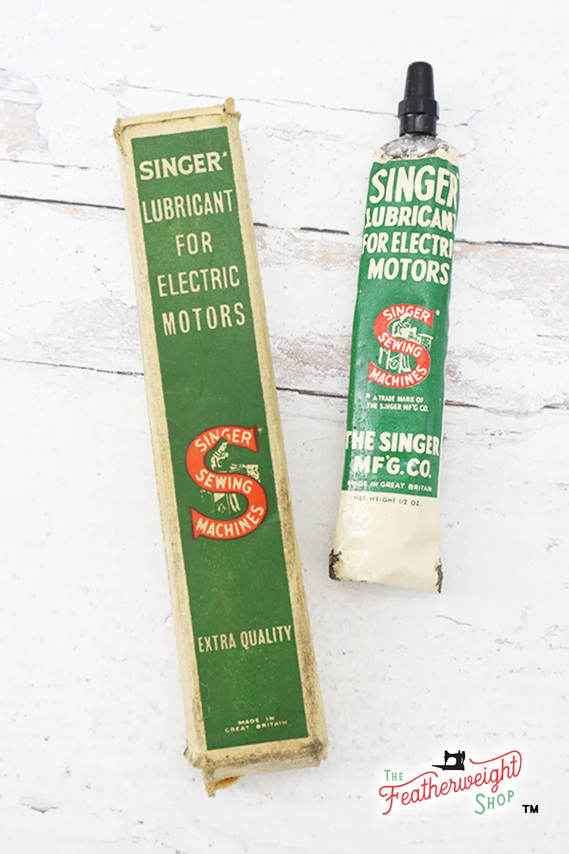 Motor Lubricant & Grease, Collectible SINGER (Vintage Original) - Image 4