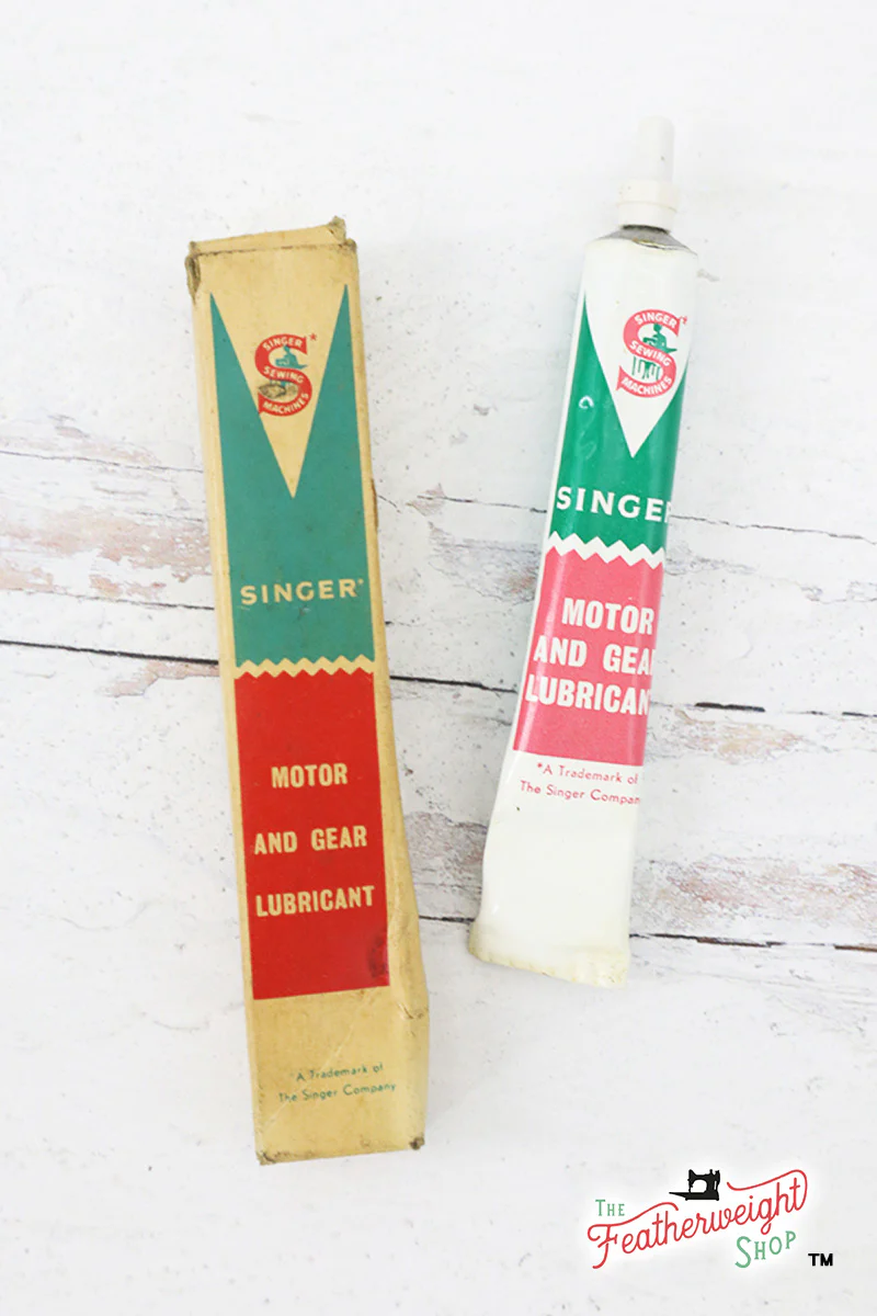 Motor Lubricant & Grease, Collectible SINGER (Vintage Original) - Image 6