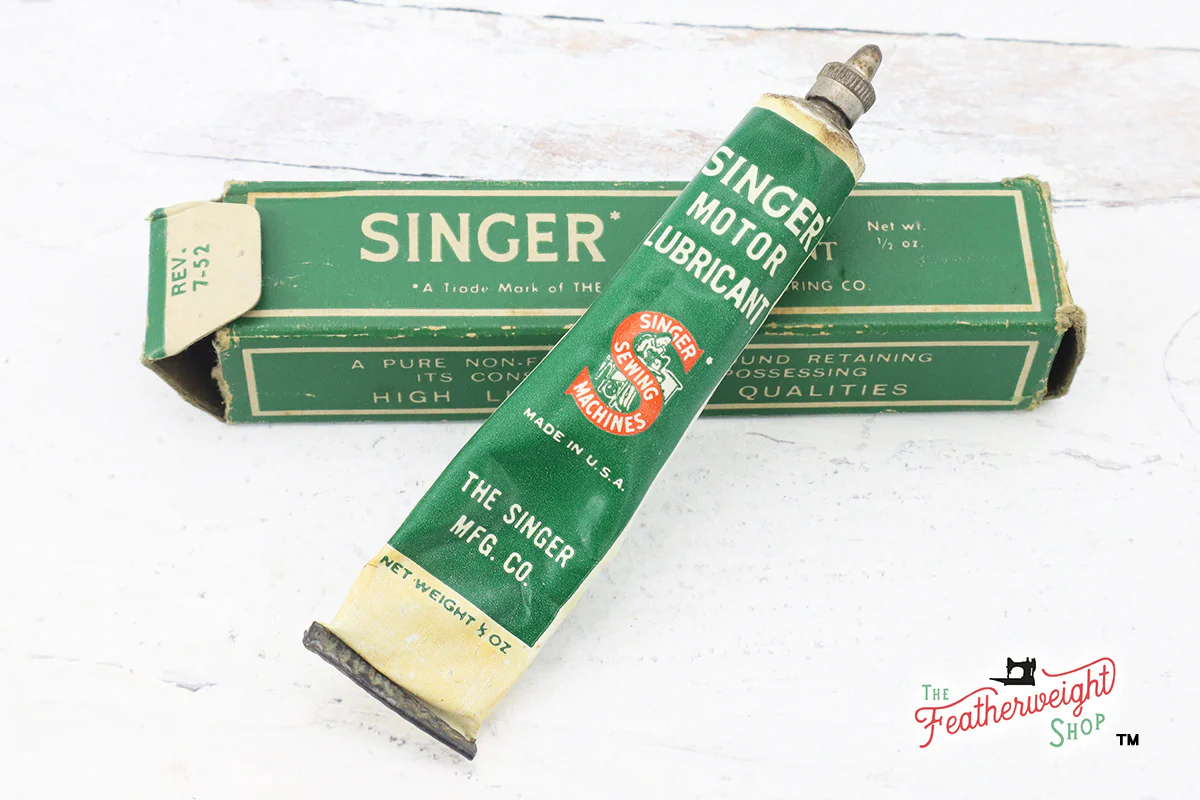 Motor Lubricant & Grease, Collectible SINGER (Vintage Original) - Image 8