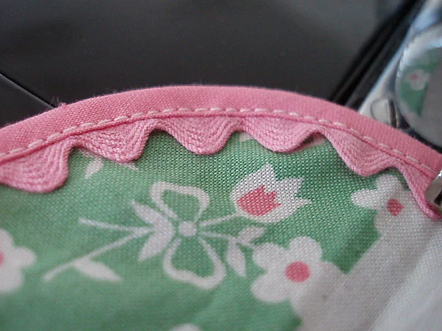 Multi-Slotted Binder with Guide Pins, (Vintage Original) - LOW SHANK - Image 3