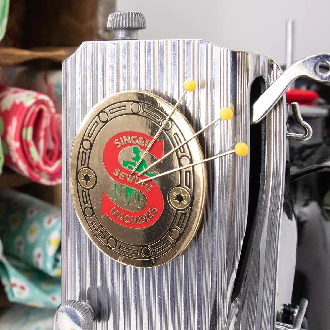 Needle Minder, PIN PAL - Singer's RED S Badge - Image 7