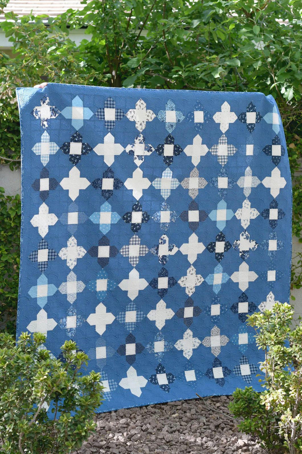 PATTERN, Bluebird Quilt by Camille Roskelley for Thimble Blossoms - Image 2