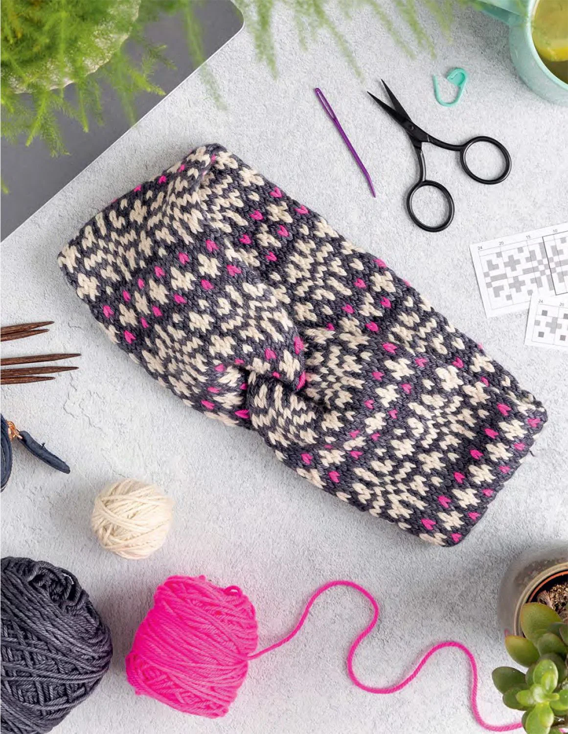 PATTERN BOOK, DOODLE KNIT DIRECTORY by Jamie Lomax - Image 8