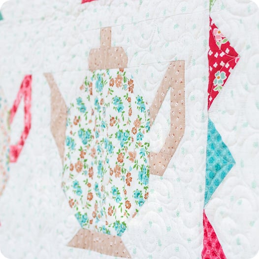 PATTERN, GRANNY'S TEAPOT Quilt Pattern by Lori Holt of Bee in my Bonnet - Image 4