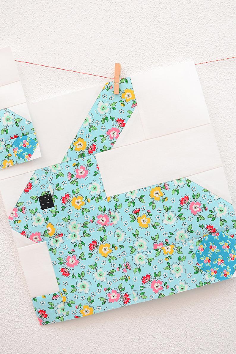 Pattern, Sitting Bunny Rabbit Quilt Block by Ellis & Higgs (digital download) - Image 3