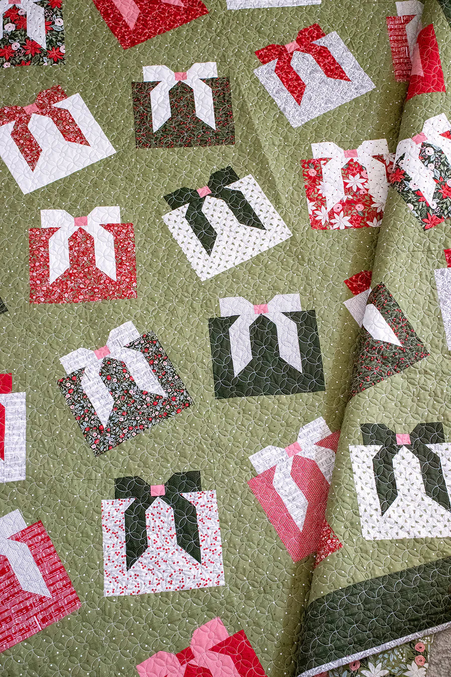 PATTERN, Wrap It UP Quilt by Lella Boutique - Image 3
