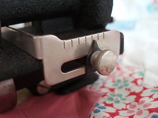 Pinker / Pinking Blade, Singer (Vintage Original) - Image 5