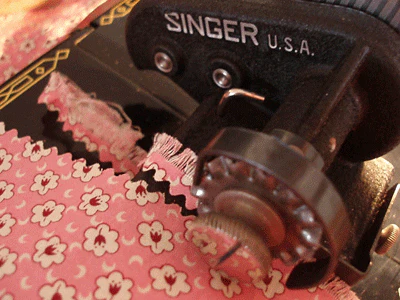 Pinking Attachment, Singer (Vintage Original) - Image 12