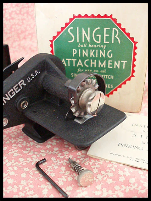 Pinking Attachment, Singer (Vintage Original) - Image 16