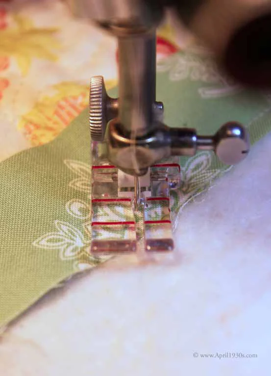 Quarter Inch (1/4") Foot, SNAP-ON LITTLE FOOT Attachment - Image 7