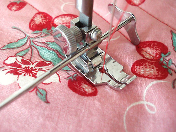 Quarter Inch (1/4") Foot, SLANT SHANK Patchwork Piecing Quilting - Image 4