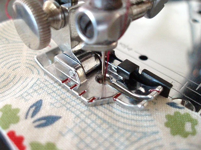 Quarter Inch (1/4") Foot, SNAP-ON - SCANT - Image 3