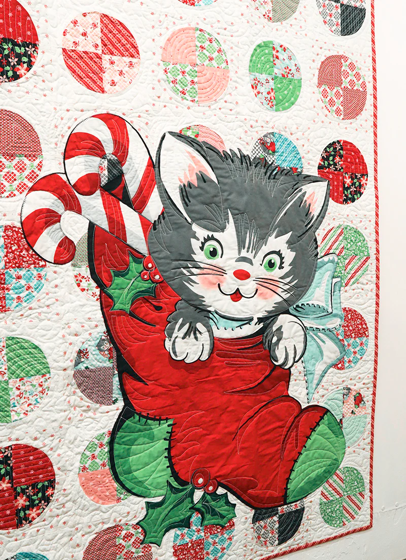 Quilt Kit, Kitty Christmas Boxed Set of Fabric + Pattern & Templates - Image 5