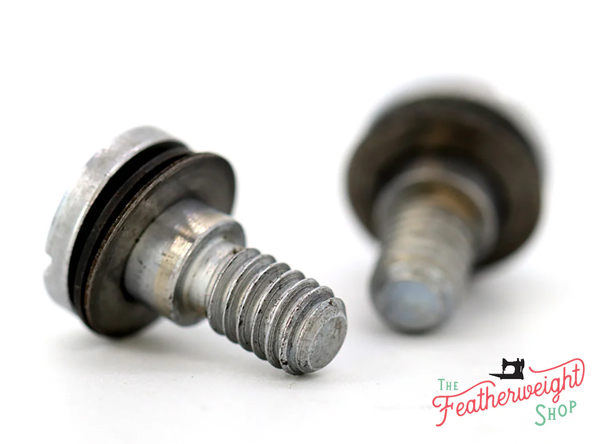 Screw, Singer Featherweight Bed Extension Screws & Washers Set of 2 - (Vintage Original) - Image 3